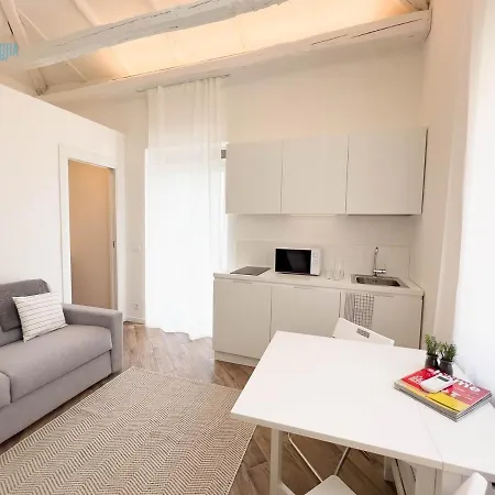 Basovizza 3 Angelica Tirabora Short Rent Apartment *