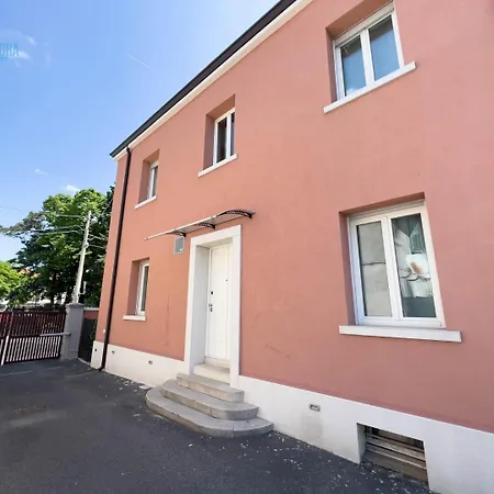Basovizza 3 Angelica Tirabora Short Rent Apartment *