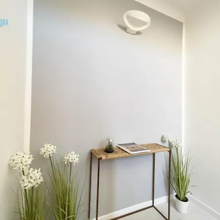 Basovizza 3 Angelica Tirabora Short Rent Apartment *